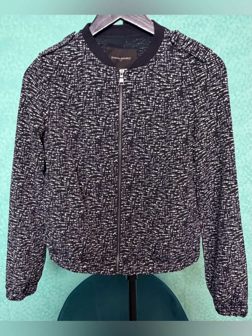 🤍✨Banana Republic Women's Navy Blue & White Bomber Zip Jacket